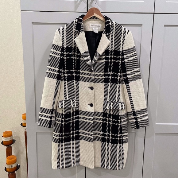 Jones New York Jackets & Blazers - Jones New York Wool Blend Coat 3/4 Length Cream & Black Plaid 10